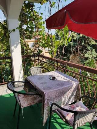 Гостевой дом Guest House Aurora Херцег-Нови Трехместный номер с общей ванной комнатой-27